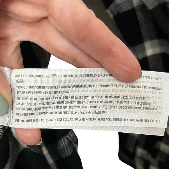 Abercrombie Kids Boys Flannel Button Down Shirt 11/12 Plaid Black Multi Casual - Picture 5 of 7